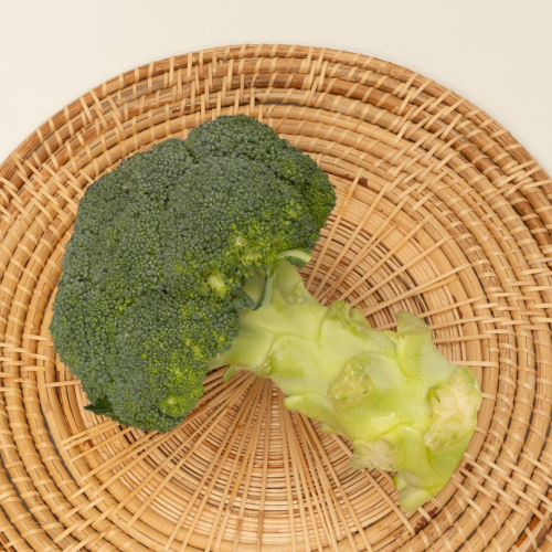 V19. ပန်းဂေါ်ဖီစိမ်း 1ea