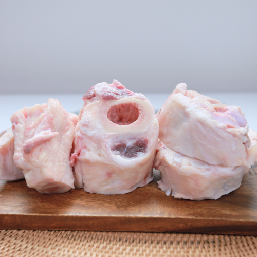 CW06. အမဲအရိုးဆစ် 1kg